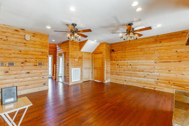 2322 Mowbray Pike, Soddy Daisy, TN 37379