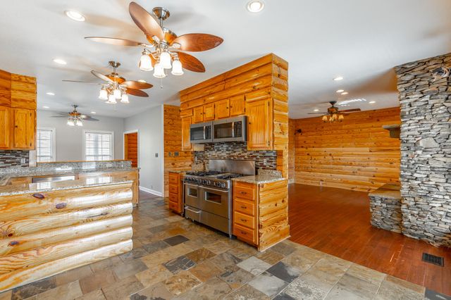 2322 Mowbray Pike, Soddy Daisy, TN 37379