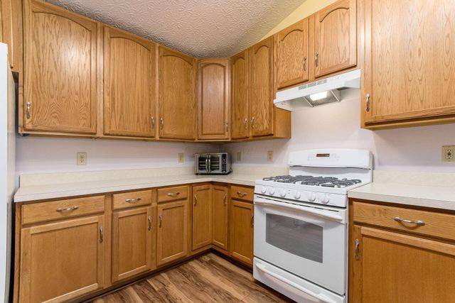 983 Wallace Drive, Delaware, OH 43015