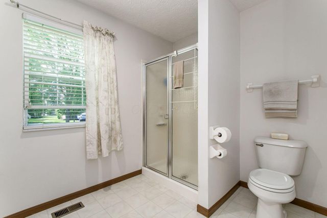 983 Wallace Drive, Delaware, OH 43015