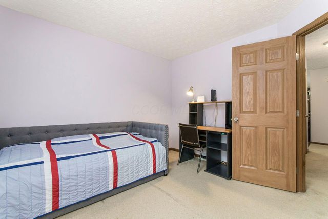 983 Wallace Drive, Delaware, OH 43015