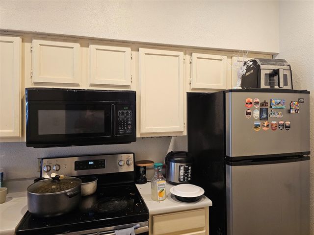 2121 El Paseo Street 1306, Houston, TX 77054