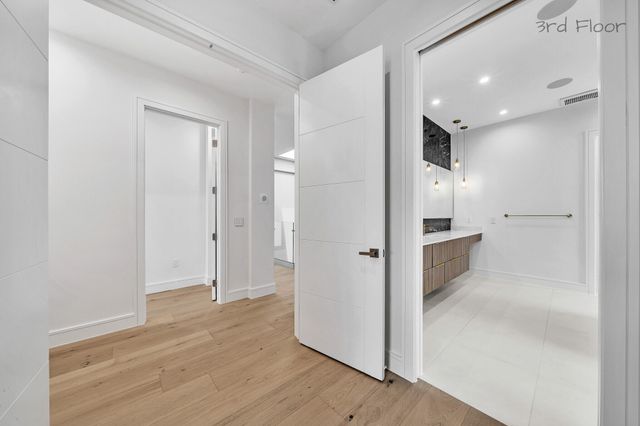 16 Seaside Avenue, Key Largo, FL 33037