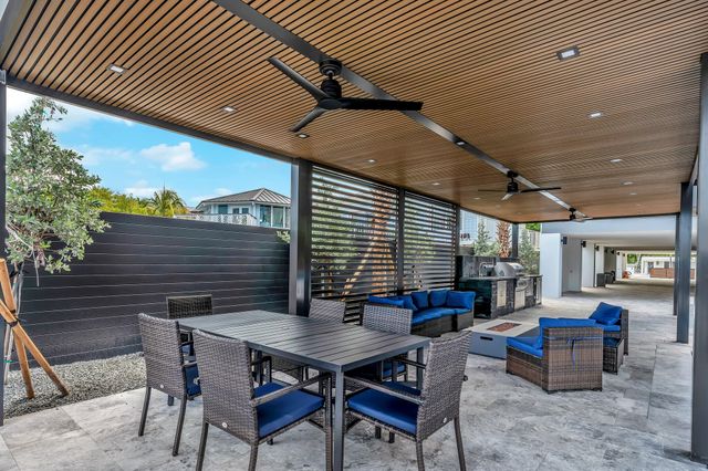 16 Seaside Avenue, Key Largo, FL 33037