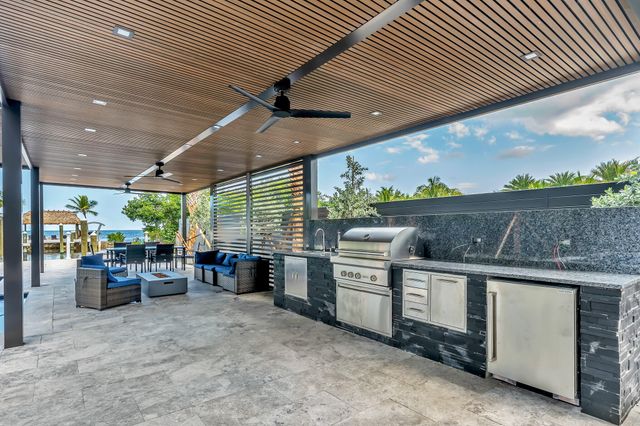 16 Seaside Avenue, Key Largo, FL 33037