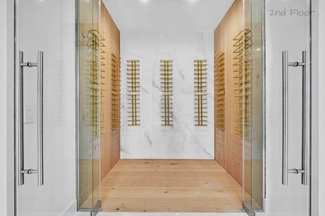 16 Seaside Avenue, Key Largo, FL 33037