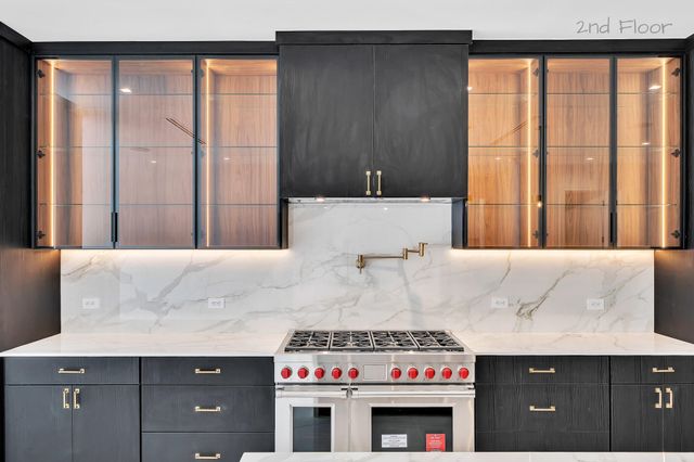 16 Seaside Avenue, Key Largo, FL 33037