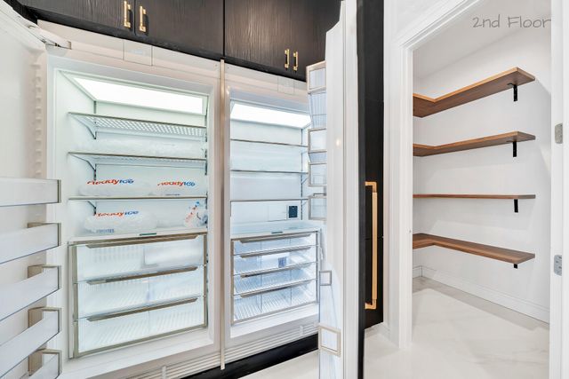 16 Seaside Avenue, Key Largo, FL 33037