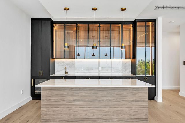 16 Seaside Avenue, Key Largo, FL 33037