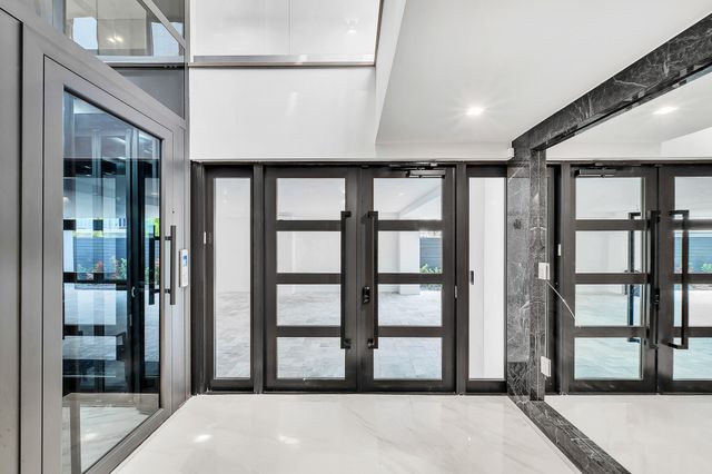 16 Seaside Avenue, Key Largo, FL 33037