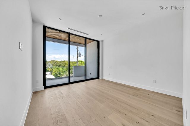 16 Seaside Avenue, Key Largo, FL 33037