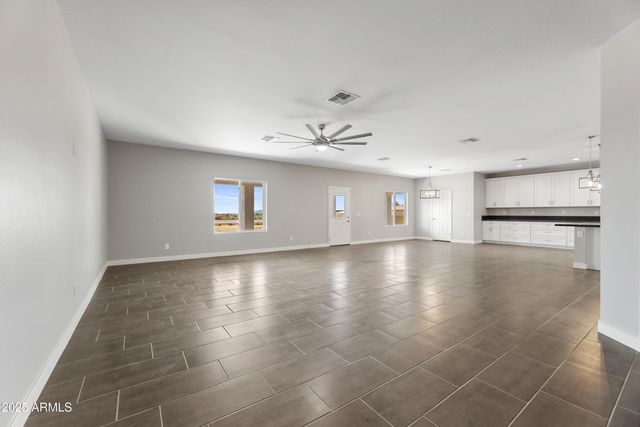 6897 W APPALOOSA Trail, Coolidge, AZ 85128