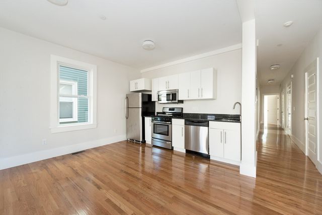 16 Suffolk Street 1, Cambridge, MA 02139