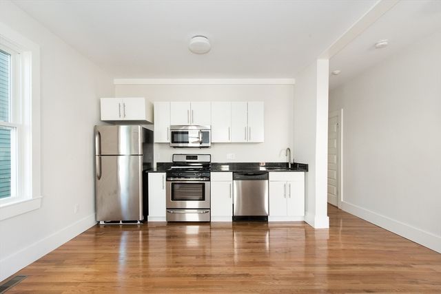 16 Suffolk Street 1, Cambridge, MA 02139