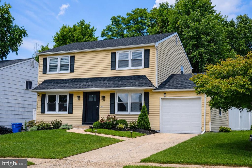 23 WELLINGTON PL, BURLINGTON, NJ 08016 — exterior