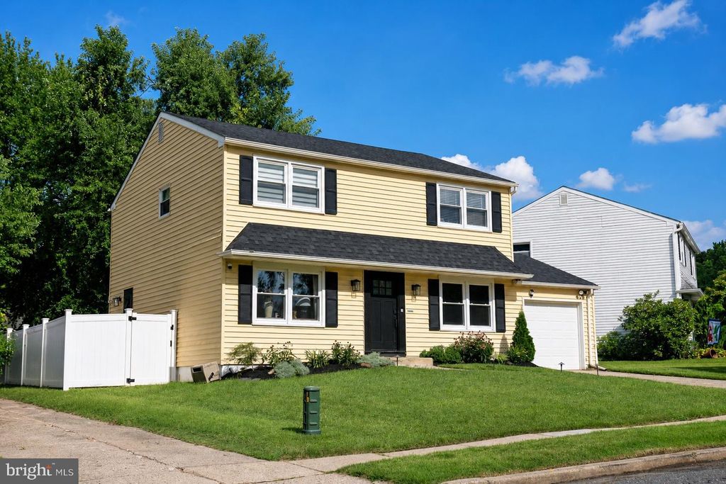 23 WELLINGTON PL, BURLINGTON, NJ 08016 — photo 2