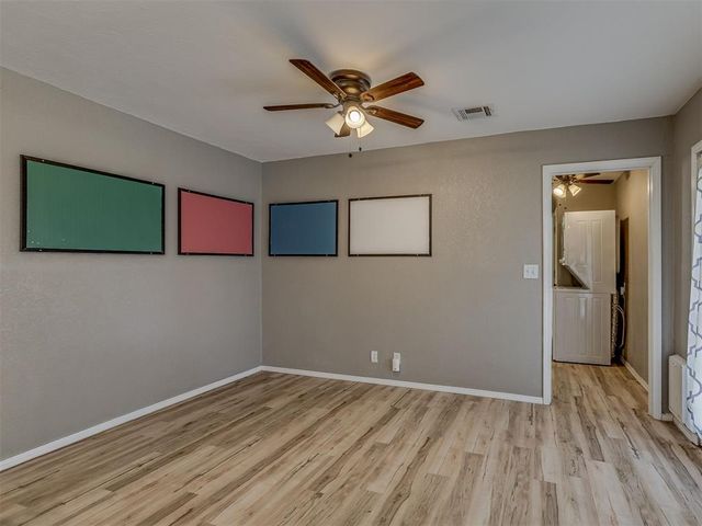 2124 Oakside Drive, Norman, OK 73071