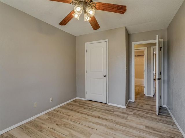 2124 Oakside Drive, Norman, OK 73071