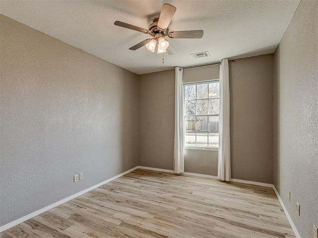 2124 Oakside Drive, Norman, OK 73071