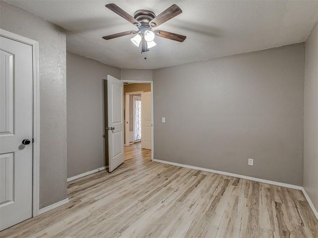 2124 Oakside Drive, Norman, OK 73071