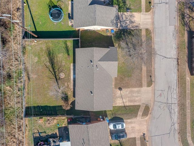 2124 Oakside Drive, Norman, OK 73071