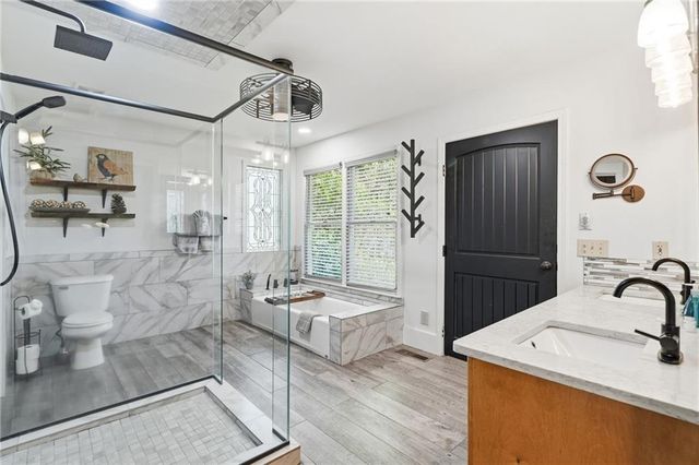 906 Riverside Lane, Blue Ridge, GA 30513
