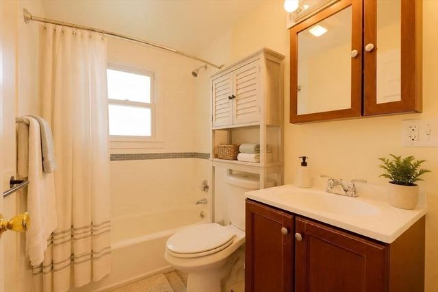 89 Brayton Rd 2, Boston, MA 02135