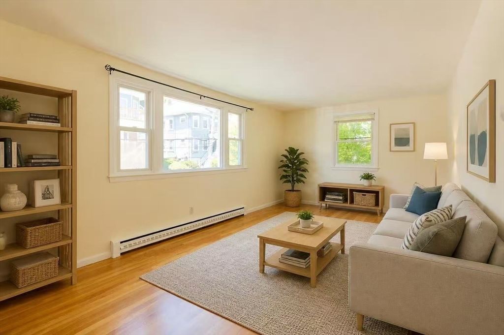 89 Brayton Rd 2, Boston, MA 02135