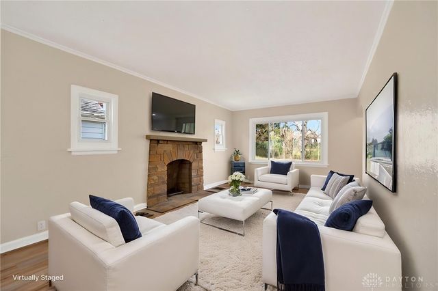 2822 W Hillcrest Avenue, Dayton, OH 45406