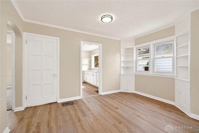 2822 W Hillcrest Avenue, Dayton, OH 45406