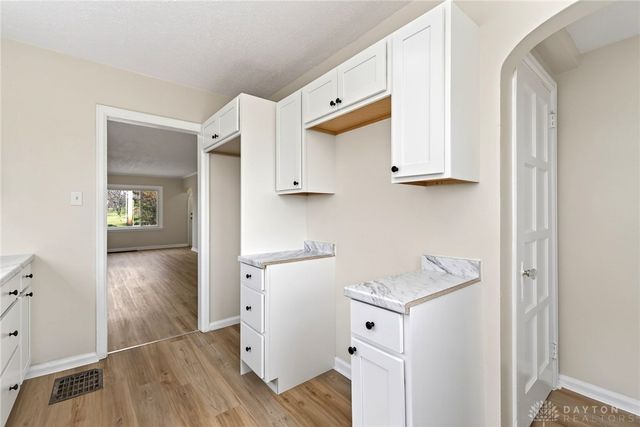 2822 W Hillcrest Avenue, Dayton, OH 45406