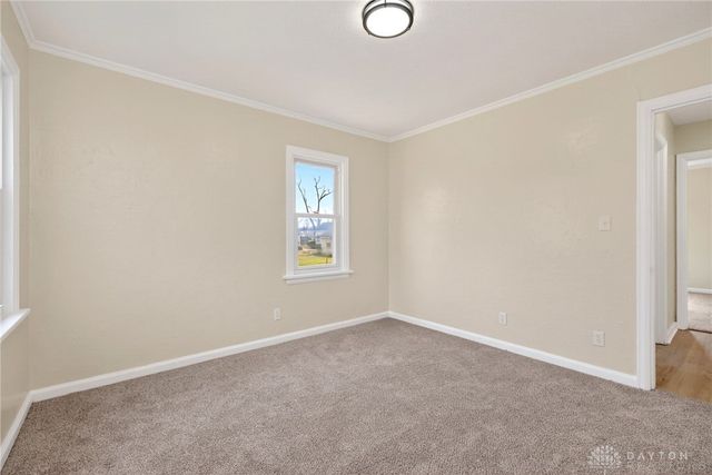 2822 W Hillcrest Avenue, Dayton, OH 45406