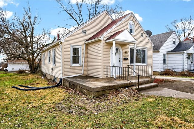 2822 W Hillcrest Avenue, Dayton, OH 45406