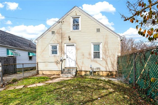 2822 W Hillcrest Avenue, Dayton, OH 45406