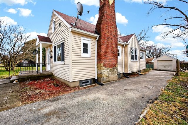 2822 W Hillcrest Avenue, Dayton, OH 45406