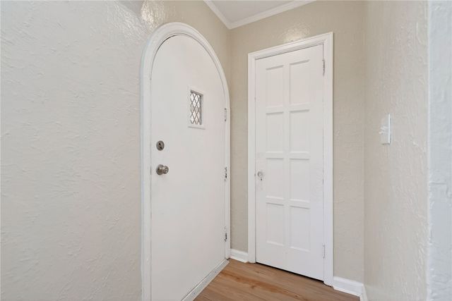 2822 W Hillcrest Avenue, Dayton, OH 45406