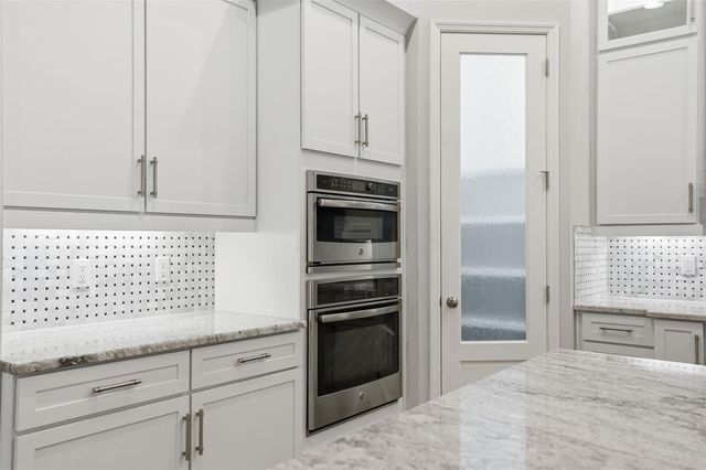 31999 WATOGA LOOP, Wesley Chapel, FL 33543