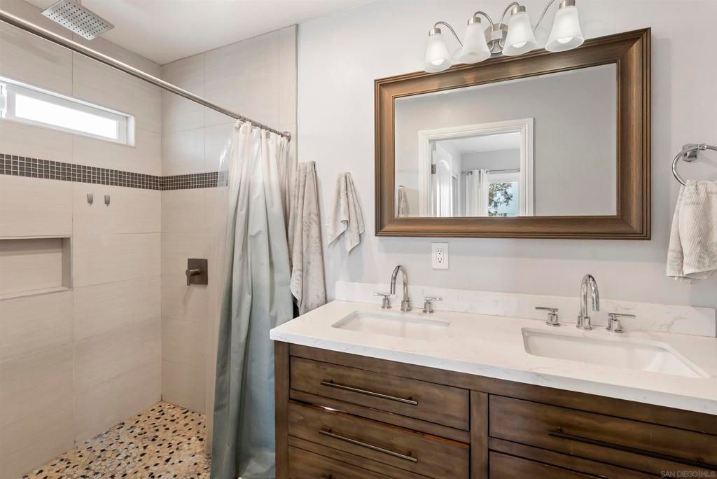 Image 20 of property listing at 5316 Roswell St, San Diego, CA 92114