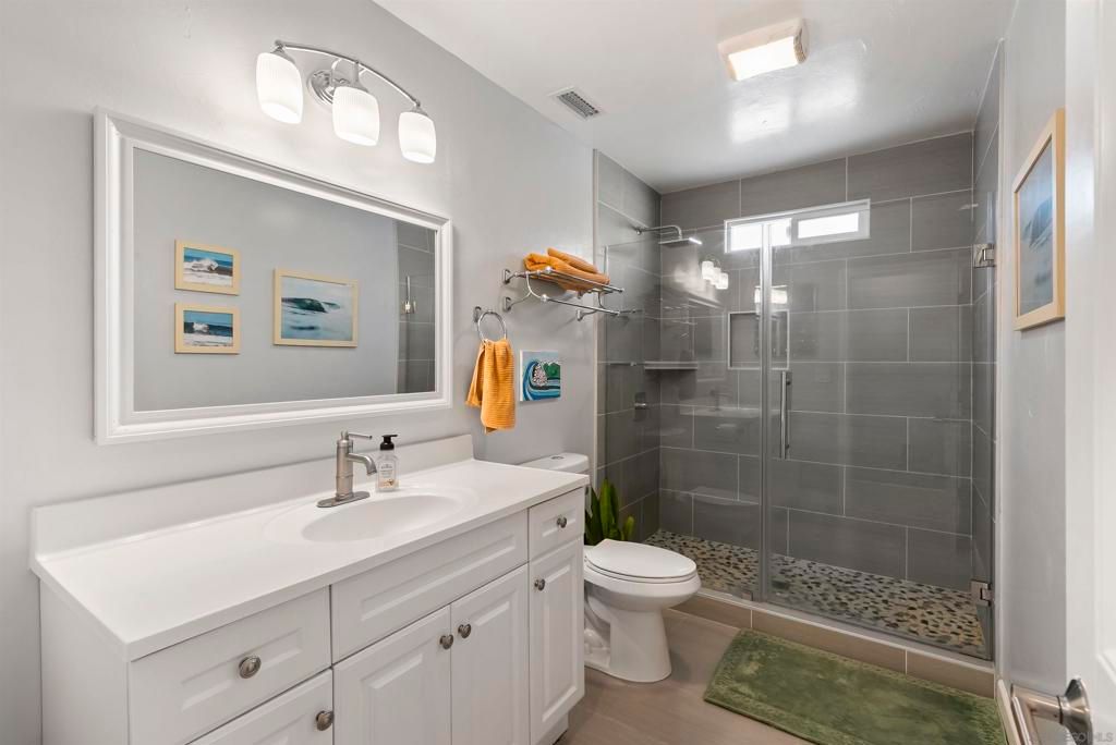Image 23 of property listing at 5316 Roswell St, San Diego, CA 92114