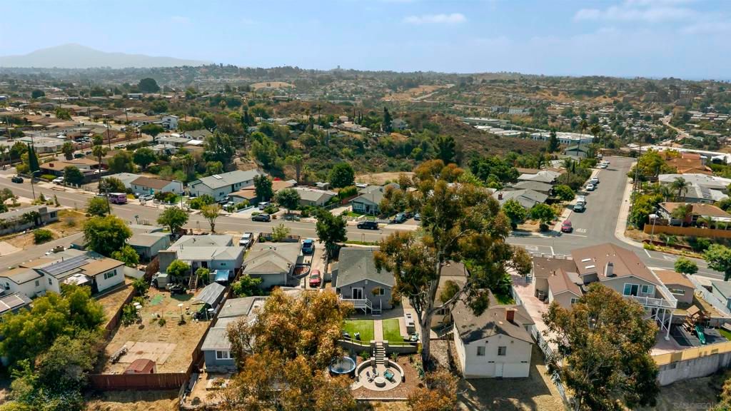 Image 41 of property listing at 5316 Roswell St, San Diego, CA 92114