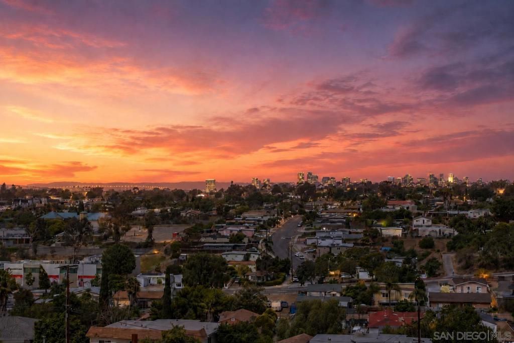 Image 44 of property listing at 5316 Roswell St, San Diego, CA 92114