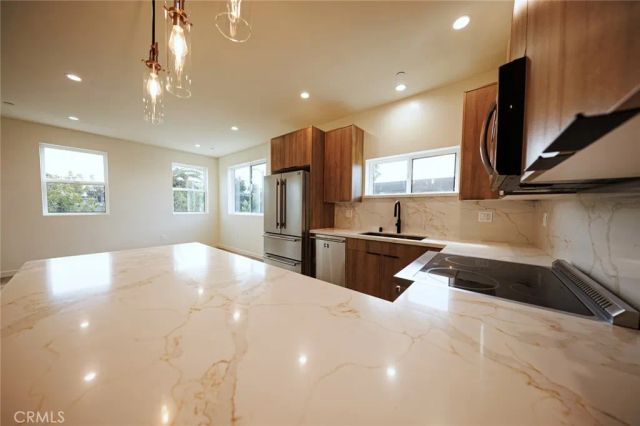 5933 Comey Avenue 1, Los Angeles, CA 90034