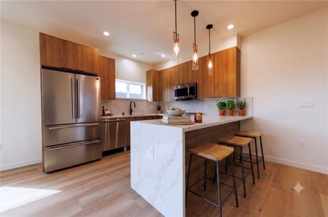 5933 Comey Avenue 1, Los Angeles, CA 90034