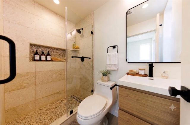 5933 Comey Avenue 1, Los Angeles, CA 90034