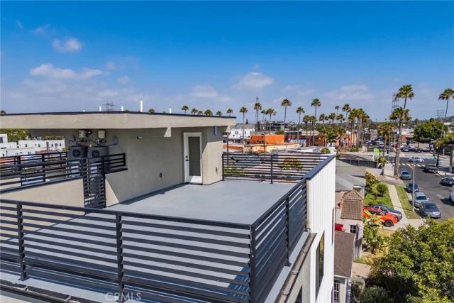 5933 Comey Avenue 1, Los Angeles, CA 90034