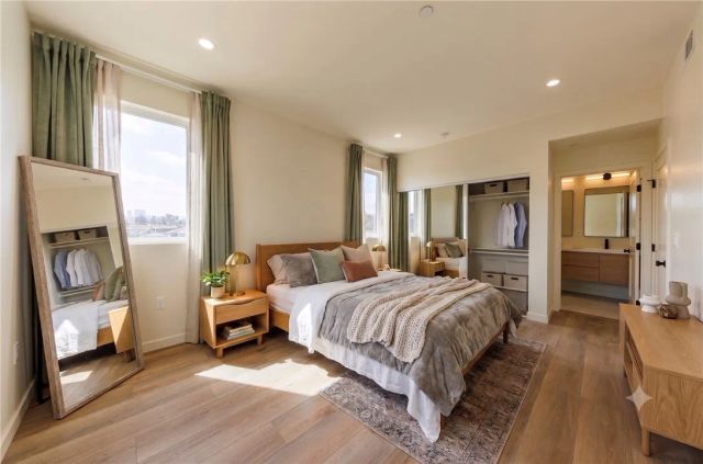 5933 Comey Avenue 1, Los Angeles, CA 90034