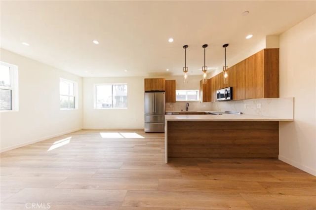 5933 Comey Avenue 1, Los Angeles, CA 90034