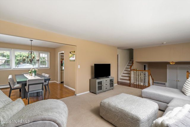 910 Somerset Drive, Toms River, NJ 08753