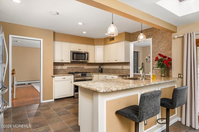 910 Somerset Drive, Toms River, NJ 08753