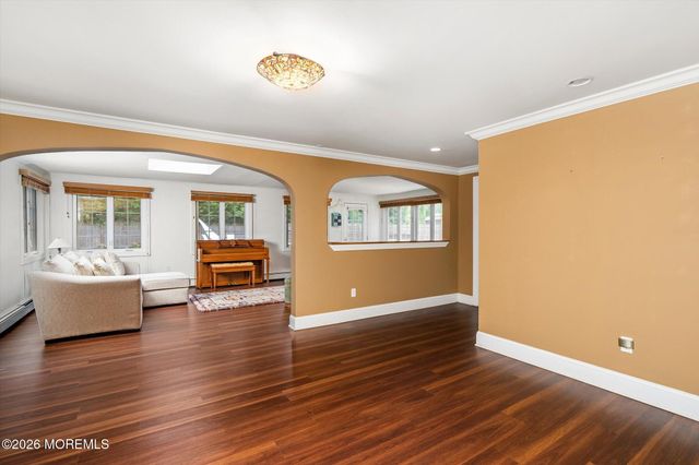 910 Somerset Drive, Toms River, NJ 08753